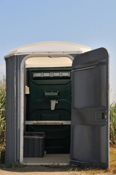 Best High-end porta potty rental  in Vicksburg, MI